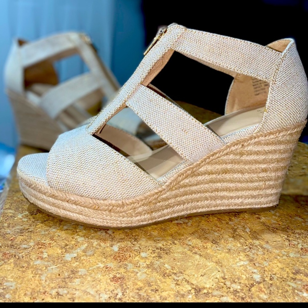 Target Women’s Carla Espadrille Wedge NWOT